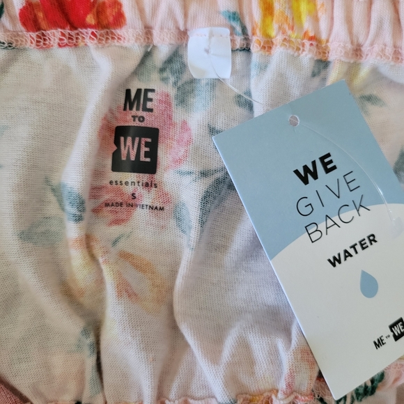 ME TO We Crop Top - Picture 3 of 3